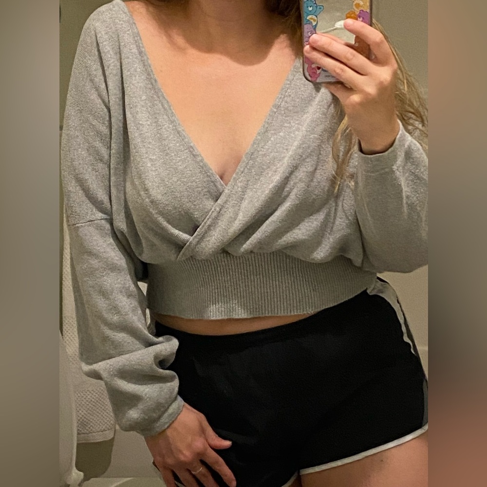 Sweater - Picture 11 of 11